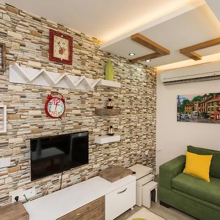 Unaloglu Emlak Gunluk Haftalik Konaklama Antalya